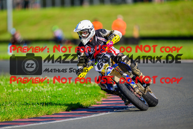 MaZZes_FotoMatrix_240622_6007705_2-127 | UE40