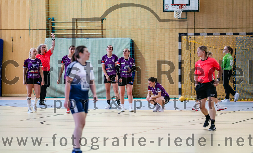 2023-12-16_124_SpVgg_Altenerding_gegen_HC_Donau-Paar_II | Erding, Deutschland, 16.12.2023:
Handball, Bezirksoberliga Frauen Altbayern 2023 / 2024, 10. Spieltag, SpVgg Altenerding gegen HC Donau/Paar II, Endergebnis: 22:22

Foto: Christian Riedel / fotografie-riedel.net