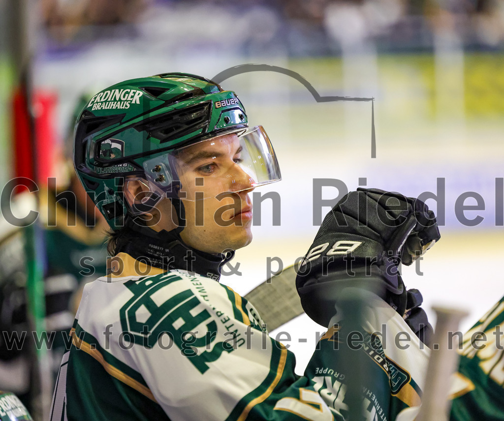 2025-09-26_016_TSV_Erding_gegen_SC_Riessersee | Erding, Deutschland, 26.09.2025:Eishockey, Oberliga Süd 2025 / 2026, 3. Spieltag, TSV Erding gegen SC Riessersee, Endergebnis: 3:5Paul Wallek (Erding Gladiators, #44)Foto: Christian Riedel / fotografie-riedel.net