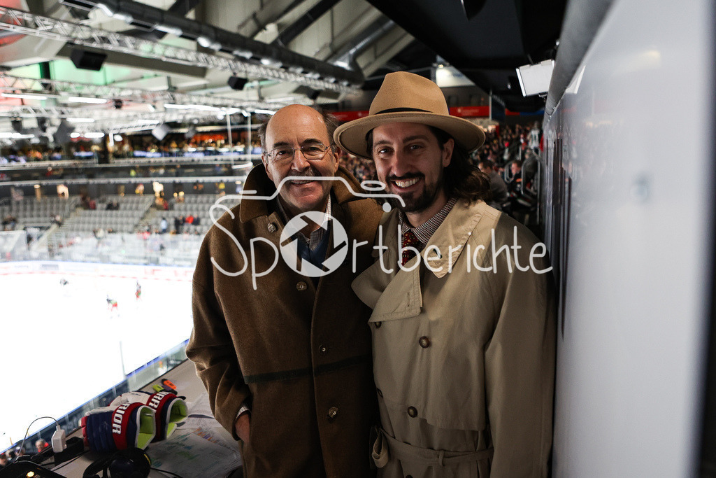 Augsburger Panther - Nürnberg ICE Tigers | Fritz von Thurn und Taxis und Patick Ehelechner kommentieren heute zusammen das DEL Rotro Spiel zwischen Augsburg und Nuernberg / Magenta Sport / MagentaSport