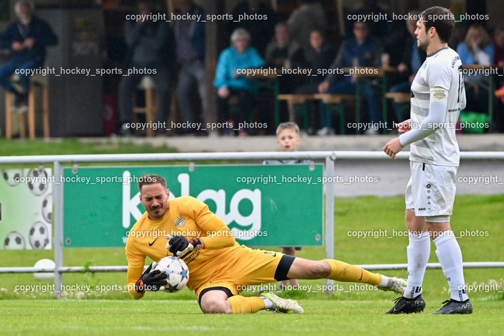 ASKÖ Köttmannsdorf vs. SV Dellach Gail | #1 Werner Ambrosch ASKÖ Köttmannsdorf, #17 Stephan Borovnik ASKÖ Köttmannsdorf, ASKÖ Köttmannsdorf vs. SV Dellach Gail, ASKÖ Köttmannsdorf vs. SV Dellach Gail am 15.05.2024 in Köttmannsdorf (Sportplatz Köttmannsdorf), Austria, (Photo by Bernd Stefan)
