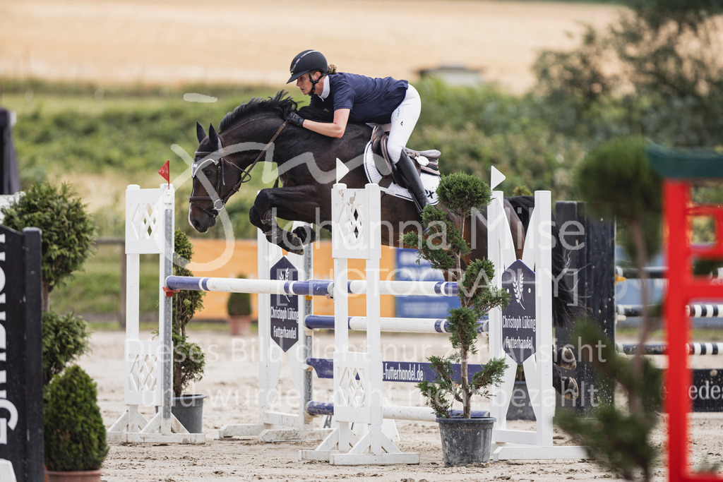 250629_PfSpTa_2Ph-M1-769 | Deine schönsten Turniermomente als professionelle Fotos! Entdecke hochwertige Pferdesport-Fotografie im Online-Shop. Jetzt Fotos finden & bestellen!