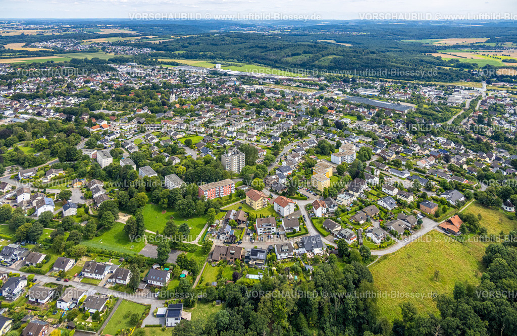 Wickede240711435 | Luftbild, Ortsansicht und Wohngebiet mit Hochhäusern, hinten das Wickeder Westfalenstahl Werk, Mannesmann Precision Tubes GmbH Werk Wickede und Baufläche für neues Wohnviertel Quartier Am Park, Waldgebiet mit Naturschutzgebiet Ruhraue am Fluss Ruhr, Fernsicht, Wickede, Soester Börde, Nordrhein-Westfalen, Deutschland