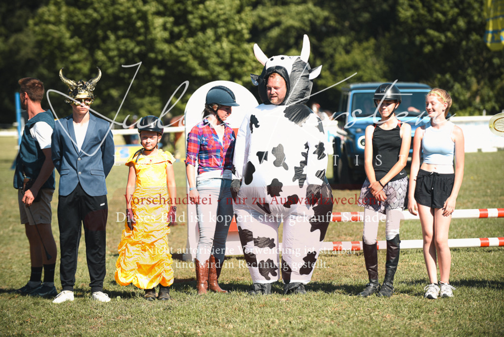 DSC_7783 | Pferde- und Turnierfotografie in Westsachsen. Pferdeportraits, Auftragszeichnungen und intuitive Kunst.