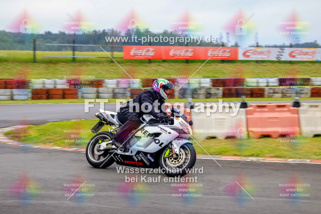 OBK-5360 | Hier findet Ihr Bilder von Touristenfahrten auf der Nürburgring Nordschleife oder von anderen Veranstaltungen die ich besucht habe. Viel Spass beim Durch Schauen 