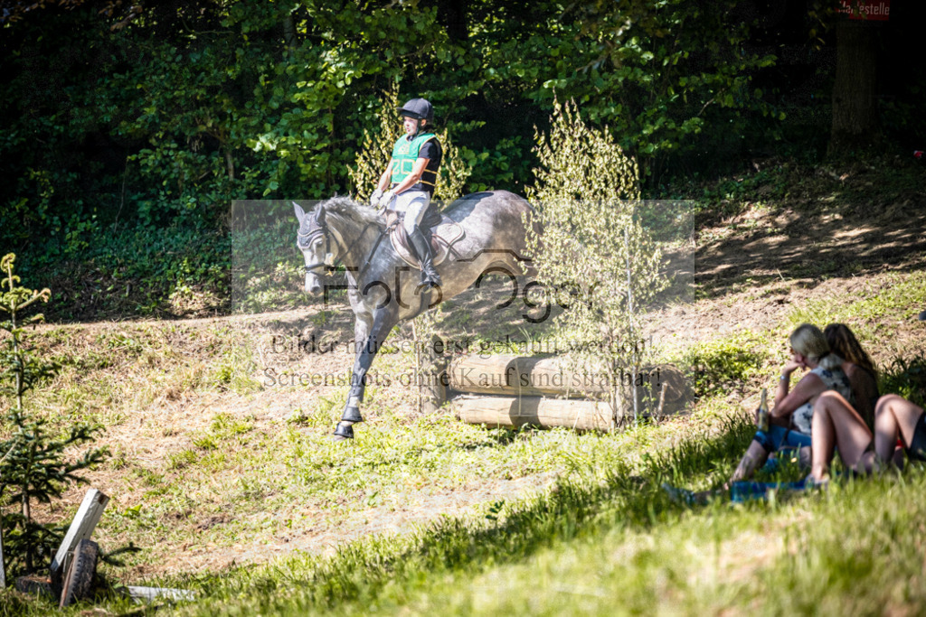 Vielseitigkeitsturnier Melle Oldendorf | Entdecke hochwertige Reitturnierfotos von Foto Oger. Professionell, emotional und authentisch – jetzt Lieblingsmomente im Shop bestellen.Deutschlandweite Turnierfotografie. - Realisiert mit Pictrs.com