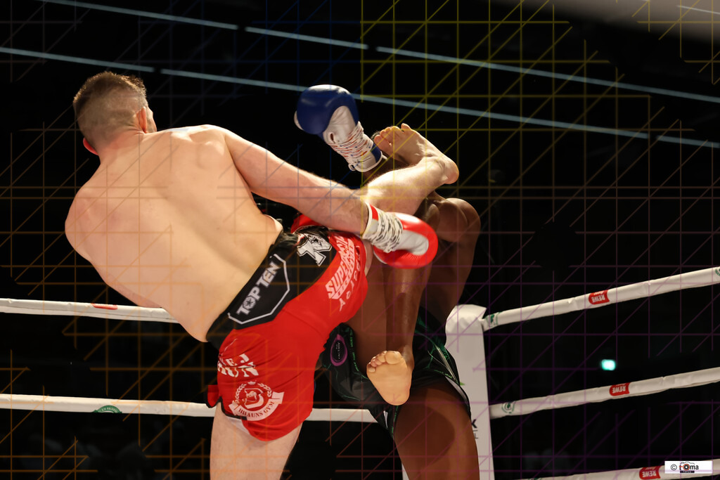 Akingbade vs Braun 25.04.2026 tomafocus Tb00108 | professionelle Sport- und Eventfotografie von Tomafocus – dynamische Bilder, emotionale Momente und hochwertige Aufnahmen für jeden Anlass. - Realisiert mit Pictrs.com