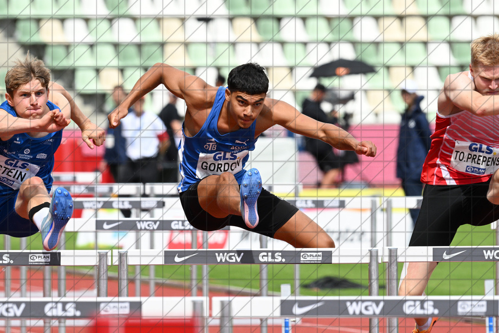 DIE FINALS 2025 | Dt. Leichtathletik Meisterschaft | 10 Kampf Männer | Jason Gorden (OTB Osnabrück) beim 110m Hürden-Lauf//  01.08.25: DIE FINALS 2025 | Dt. Leichtathletik Meisterschaft | 10 Kampf Männer / Dresden / Deutschland  //   CREDIT:www.bullenfotos.de, Martin König, Hörner Weg 40, D-49078 Osnabrück, +4917663732967 // Nutzung und Weitergabe nur zu den vereinbarten Zwecken. Presseanfragen an Ersteller. Alle Rechte beim Ersteller. Honorierung nach MFM. - Realisiert mit Pictrs.com