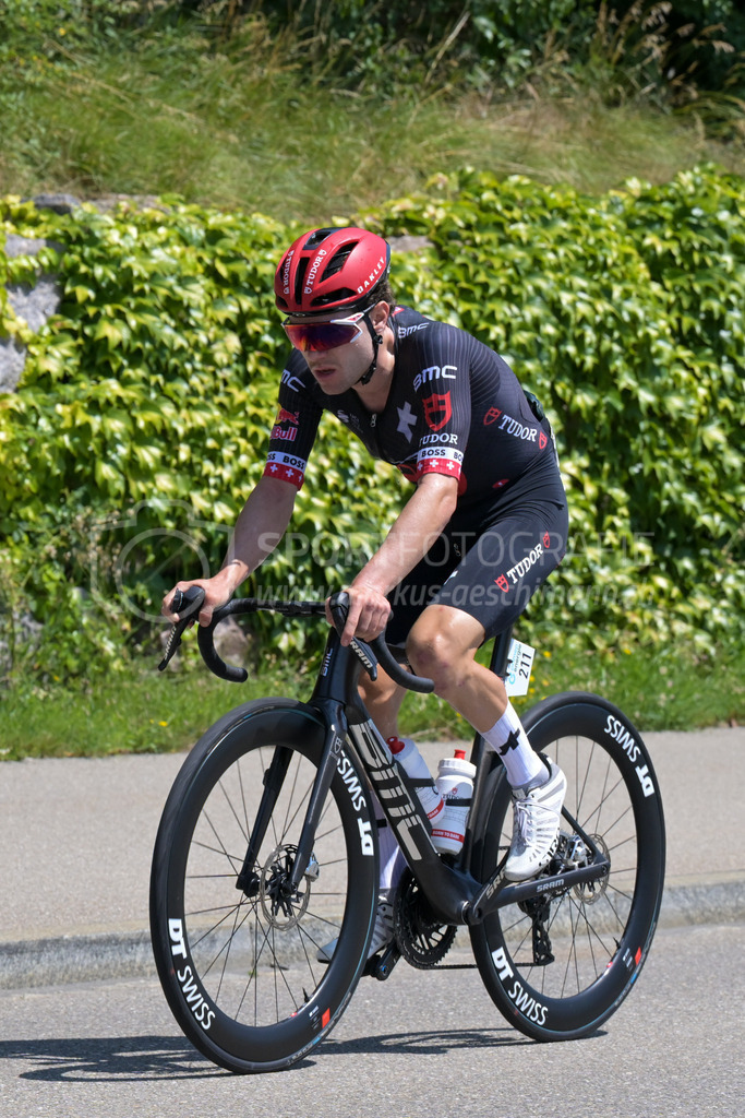 Tour de Suisse 2025 - 17. Juni 2025 | Tour de Suisse 2025Winterthurstrasse, Neftenbach#211 Marc Hirschi, Schweiz, TUDOR PRO CYCLING TEAM.Bild: Sportfotografie Markus Aeschimann | www.markus-aeschimann.ch - Realisiert mit Pictrs.com
