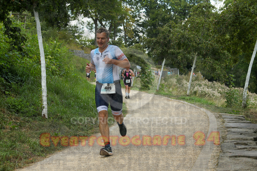 250824_1400_EX1_4592 | Sportfotografie im Rhein-Sieg Kreis, Köln, Bonn, NRW, Rheinland Pfalz, Hessen, etc. Unser Tätigkeitsfeld umfasst den Laufsport vom Volkslauf über den Marathon, Duathlon, Triathon bis zum Ultralauf wie Kölnpfad Ultra oder Schindertrail.