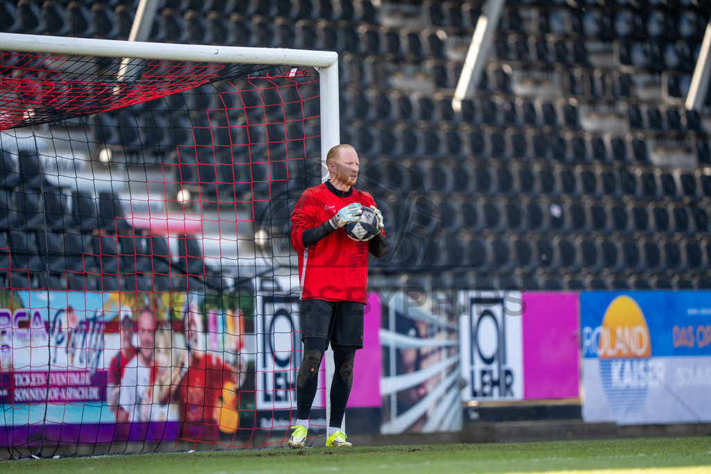 SG Sonnenhof Großaspach vs. KSV Hessen Kassel, Fussball, Regionalliga Südwest, 23. Spieltag, Saison 2025/2026, 07.03.2026 | Maximilian Reule (SG Sonnenhof Großaspach, #01),SG Sonnenhof Großaspach vs. KSV Hessen Kassel, Fussball, Regionalliga Südwest, 23. Spieltag, Saison 2025/2026, 07.03.2026Foto: photosbyphips/Philip Ziegler
