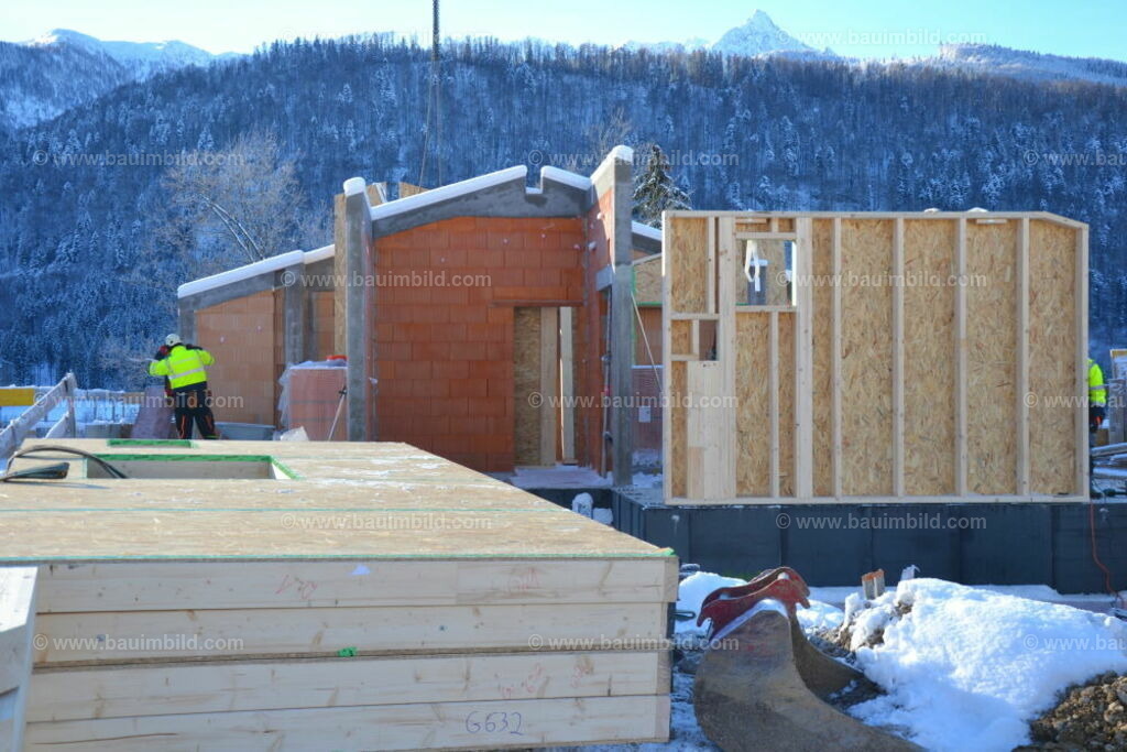 bib-lg09-holzbau-0032 | Nach LV-Leistungsgruppen sortierte Detailfotos über den Bau eines Hauses. Alle Hausbau-Bilder direkt vom Urheber und Autor der Website Haus-Selber-Bauen.com