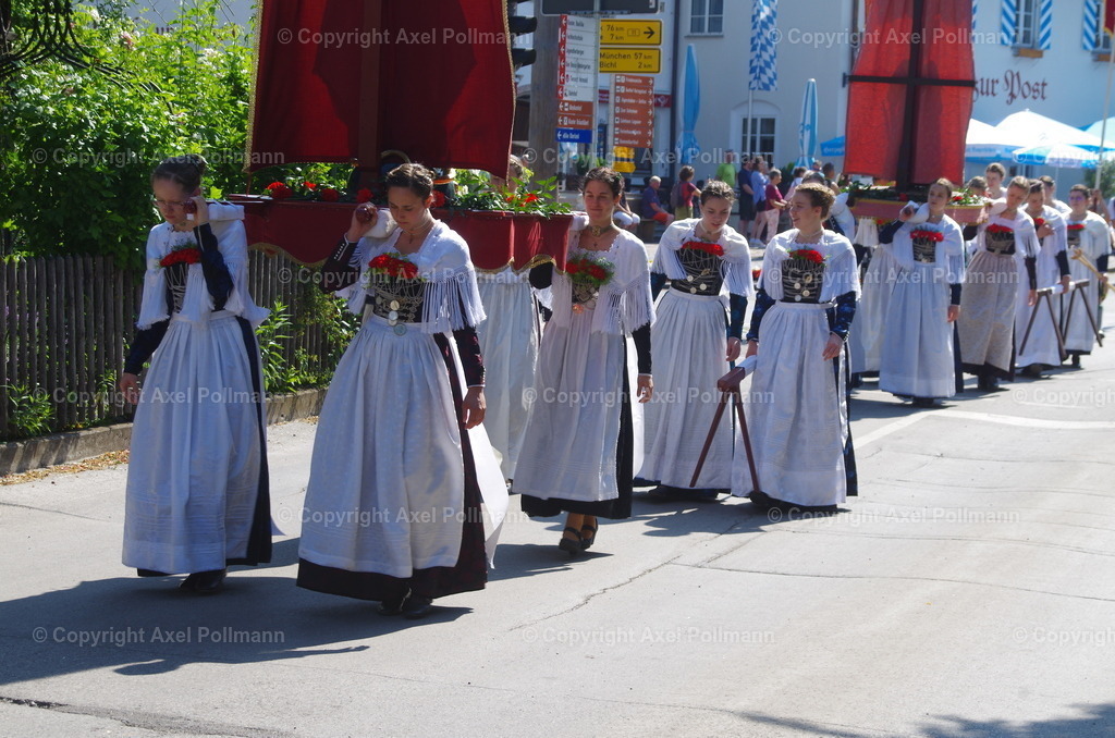 IMGP3954 | fotografiert von Axel PollmannLeonhardi Wallfahrt Benediktbeuern und Murnau, Fronleichnam, Fasching, Landschaft im Loisachtal und Benediktbeuern  - Realisiert mit Pictrs.com
