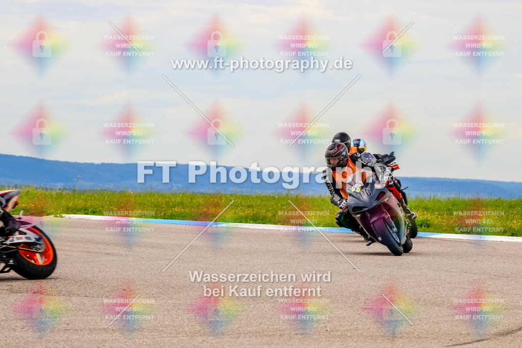 MotoTeam-3030 | Hier findet Ihr Bilder von Touristenfahrten auf der Nürburgring Nordschleife oder von anderen Veranstaltungen die ich besucht habe. Viel Spass beim Durch Schauen 