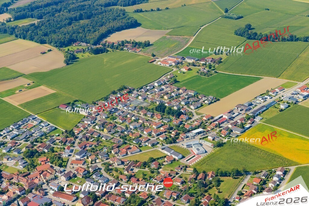 Luftaufnahme von Hartkirchen Pocking Bild- Das Luftbild wurde 2025 vom UL-Flugzeug heraus erstellt ( keine Drohne ) - Hochauflösende Luftaufnahme -Nicht vergleichbar mit Google Maps oder Satelittenbilder- Die Geschenkidee !Mit Lizenz und Bildrechte bestellbar