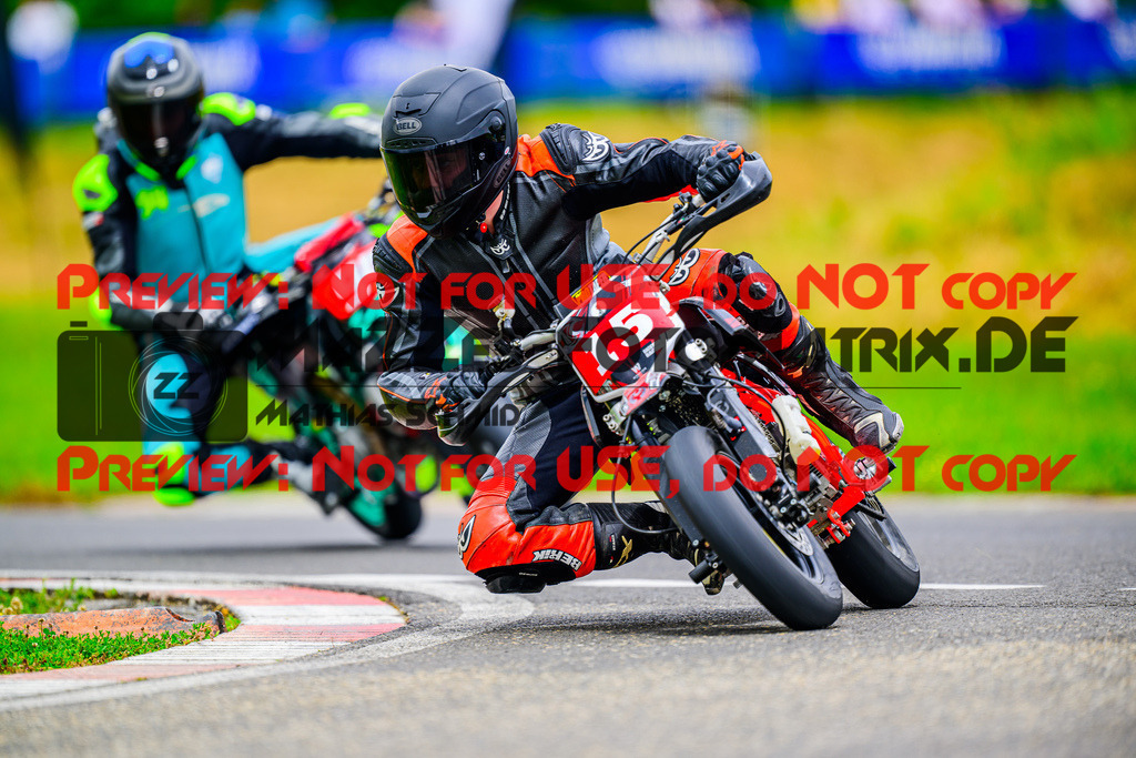 MaZZes_FotoMatrix_240609_6007705_6589 | OPEN