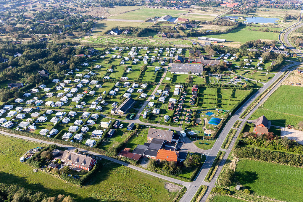 Aerial view: Rødgaard Camping, Rindby in Fanø in the state South Denmark, Denmark.Photo: IMG_118725.jpg taken on 09/21/2019 by Werner Riehm/FLY-FOTO.comResolution of the original: 5472 x 3648 px