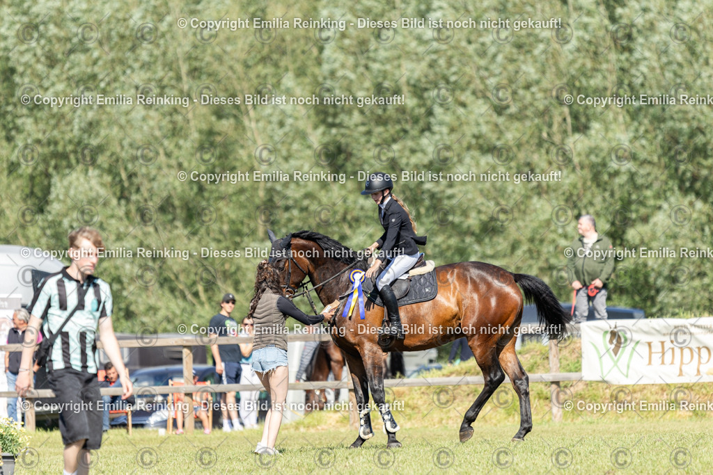 CL5A7115 | Emilia Reinking Fotografie - Realisiert mit Pictrs.com