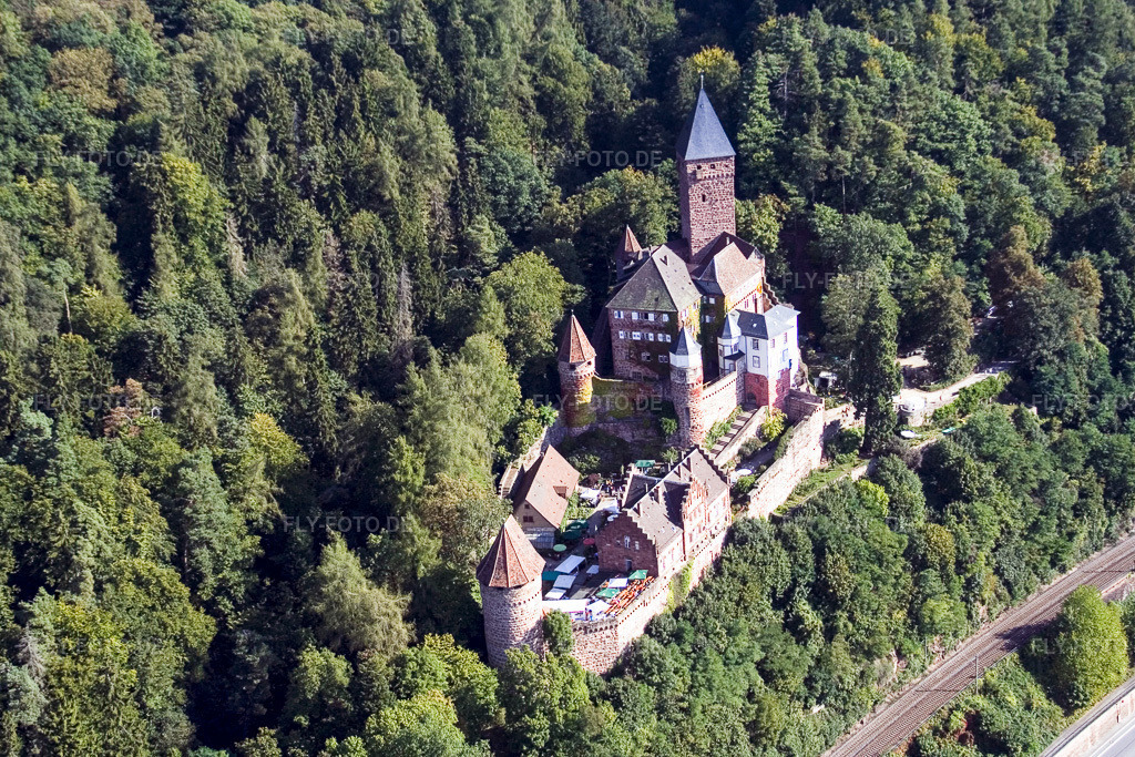 Luftbild: Zwingenberg, Schloss in Zwingenberg im Bundesland Baden-Württemberg in Deutschland. Foto: IMG_4130.jpg vom 24.09.2006 durch Werner Riehm/FLY-FOTO.de