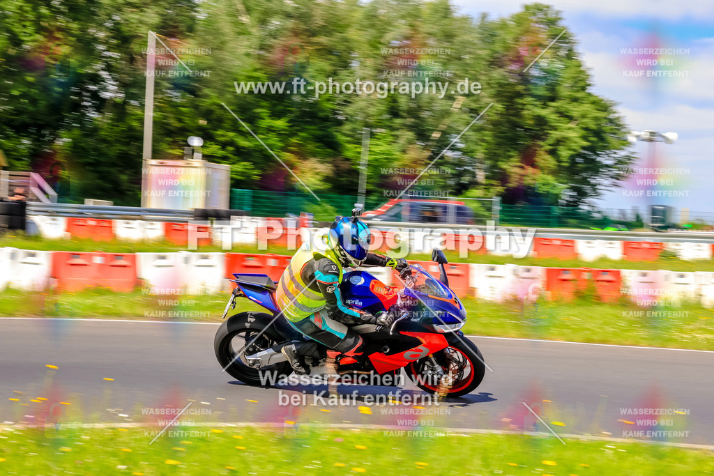 VBK-8074 | Hier findet Ihr Bilder von Touristenfahrten auf der Nürburgring Nordschleife oder von anderen Veranstaltungen die ich besucht habe. Viel Spass beim Durch Schauen 