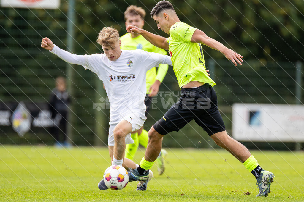 20251003_Picselweb-Fotografie_1R3_2605 | DFB Pokal 2. Runde, JFV A/O/B/H/H - SV Stuttgarter Kickers, Foto: Jörg Struwe - picselweb.de - Realisiert mit Pictrs.com