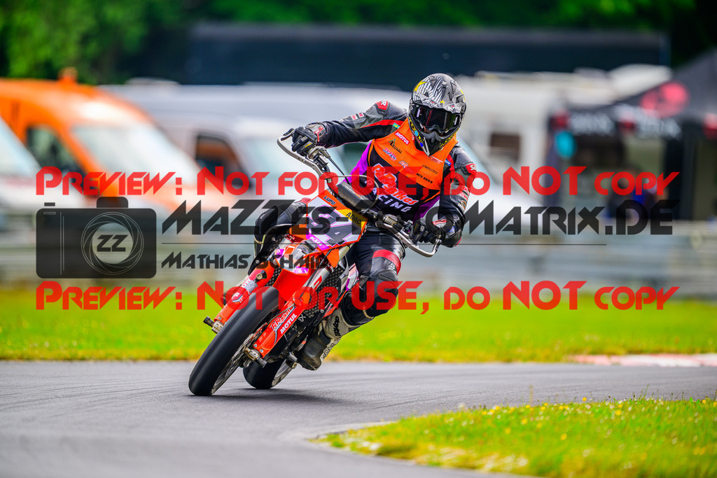 MaZZes_Fotomatrix_20250518_6007705_8433 | S4