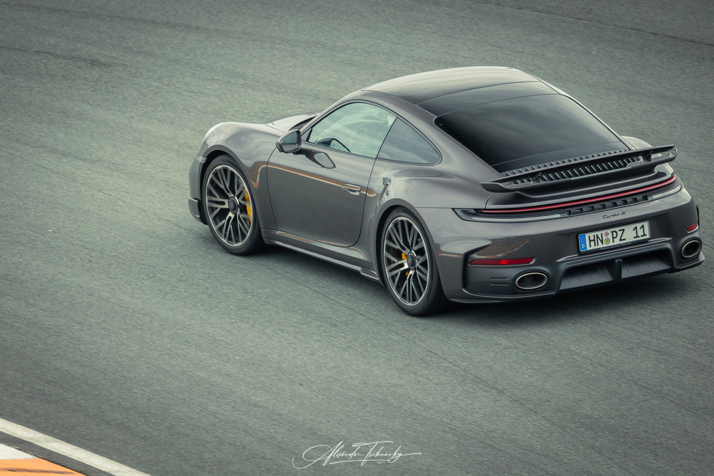 R6AT1046 _Alexander Tschuncky | Entdecken Sie die faszinierende Welt von Alexander Tschuncky Arts: Kreative Fotografie, atemberaubende Automobilkunst und hochwertiger Bilderdruck. Lassen Sie sich inspirieren! - Realisiert mit Pictrs.com