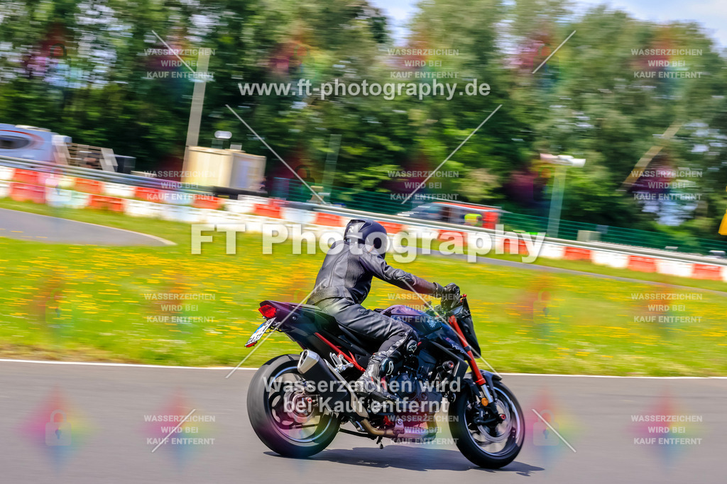 VBK-8128 | Hier findet Ihr Bilder von Touristenfahrten auf der Nürburgring Nordschleife oder von anderen Veranstaltungen die ich besucht habe. Viel Spass beim Durch Schauen 