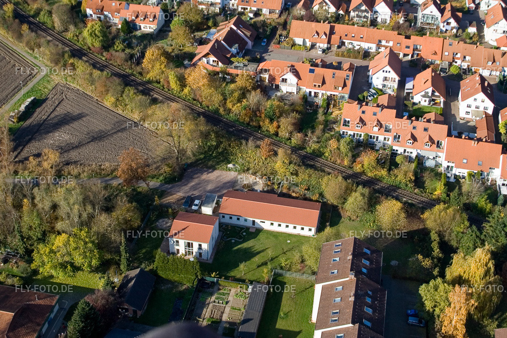 Tierarztpraxis | Luftbild: Tierarztpraxis in Kandel im Bundesland Rheinland-Pfalz in Deutschland. Foto: IMG_8854.jpg vom 05.11.2007 durch Werner Riehm/FLY-FOTO.de - Realisiert mit Pictrs.com
