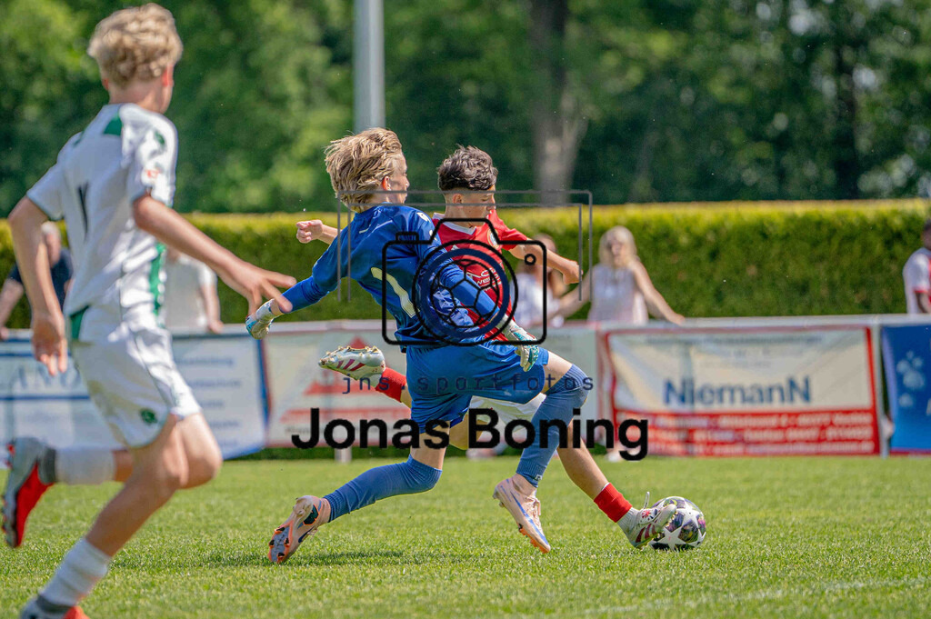 Fußball I C-Junioren I Saison 2025-2026 I Pfingsturnier Langförden I 13889 | jns.sportfotos - Realisiert mit Pictrs.com