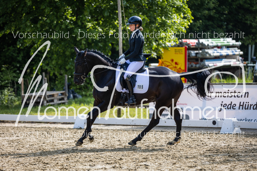 Donop24-A2-Dre-015 | MomenTaufnahmen Pferdesportfotos