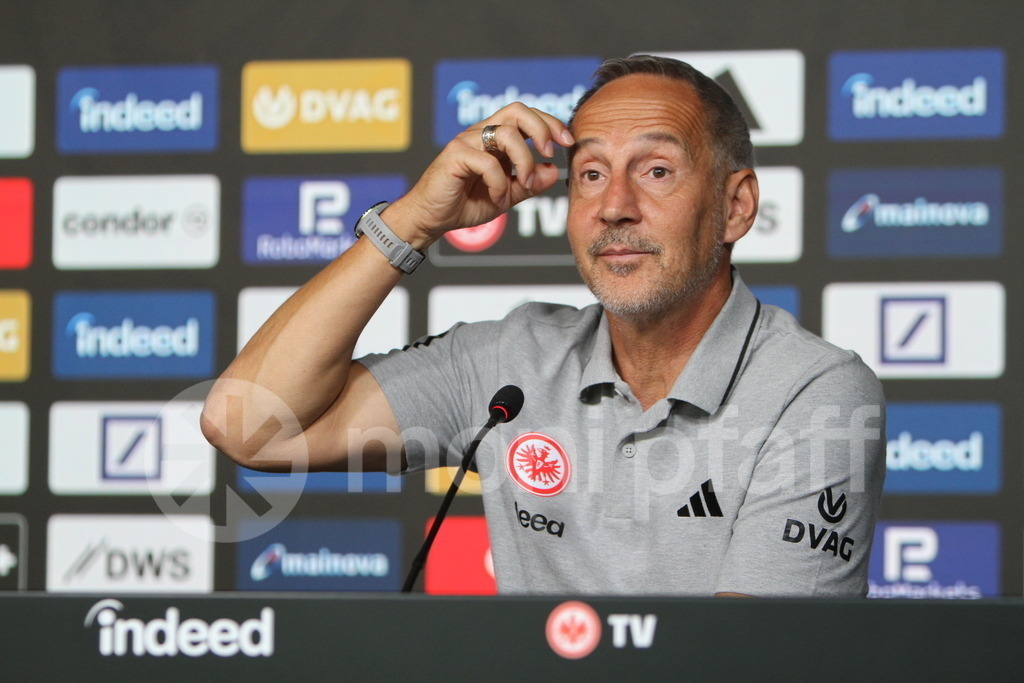 Adi_Hütter_Eintracht Frankfurt_Trainer | Online-Shop | monipfaff.de - Realisiert mit Pictrs.com