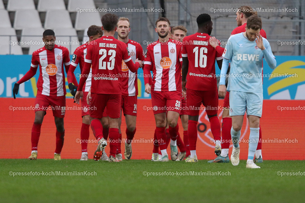 RWE06012401031 | 06.01.2024, Essen, Fußball, Herren, Stadion an der Hafenstraße, Testspiel, Rot-Weiss Essen – 1. FC Köln:  Torjubel nach dem 3:1 durch Leonardo Vonic (Rot-Weiss Essen). 
DFB regulations prohibit any use of photographs as image sequences and or quasi-video.