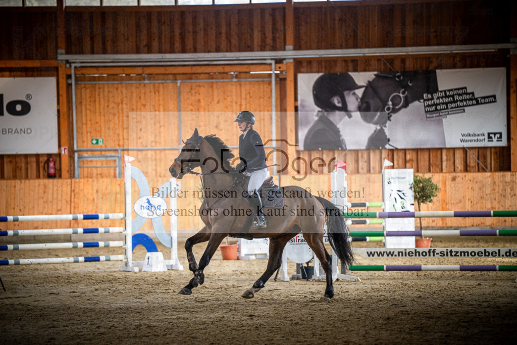 DOS_1202 | Entdecke hochwertige Reitturnierfotos von Foto Oger. Professionell, emotional und authentisch – jetzt Lieblingsmomente im Shop bestellen.Deutschlandweite Turnierfotografie. - Realisiert mit Pictrs.com