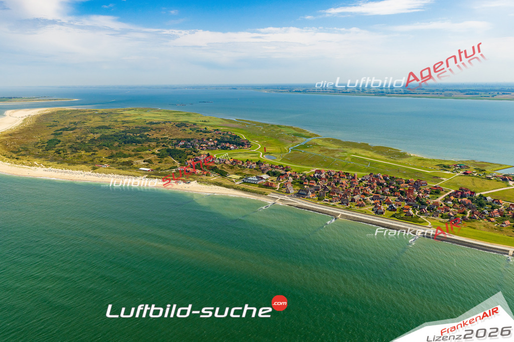Neue Luftbildaufnahme der Stadt Baltrum - Das Luftbild wurde 2025 vom UL-Flugzeug heraus erstellt ( keine Drohnenaufnahme ) - Hochauflösende Luftaufnahme - für Wandbilder und großformatige Ausdrucke geeignet. Das besondere Geschenk!Hier alle&nbsp;Infos zur Lizenzierung der LuftaufnahmeWir fliegen auch dieses Jahr wieder in Ihre Region um Luftbilder zu erstellen.- Luftbild anfragen