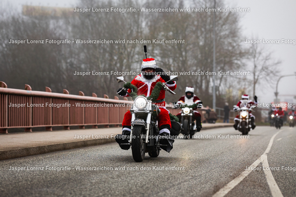 X-Mas Ride I Kiel I 2025 | Jasper Lorenz Fotografie - Realisiert mit Pictrs.com
