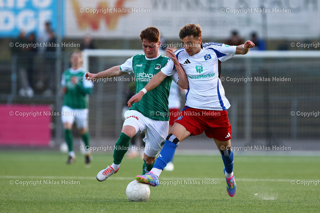 NH_HamburgerSVU21_VfBLübeck _RegionalligaNord_02042025 | #10 Bilal Yalcinkaya (Hamburger SV U21), #19 Jakob Korte (VfB Lübeck)Fußball I Herren I Regionalliga Nord I Saison 2024-2025 I 28. Spieltag I Hamburger SV U21 - VfB Lübeck I 02.04.2025 I Stadion Hoheluft