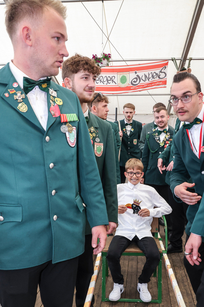 top-top.de 240601-053 | Foto, Video, Fotografie, Videografie, Fotobox, DJ, Discjockey, Musik, Musikbox, Veranstaltung, Photobooth, Amazon, Ebay, Buchtipp, Bestseller, Autor, Verlag, Buch, Wesel, Hamminkeln, NRW, Dinslaken, Rees, Drohne, Hochzeit, Party, Fotobox, Wesel, Fotograf