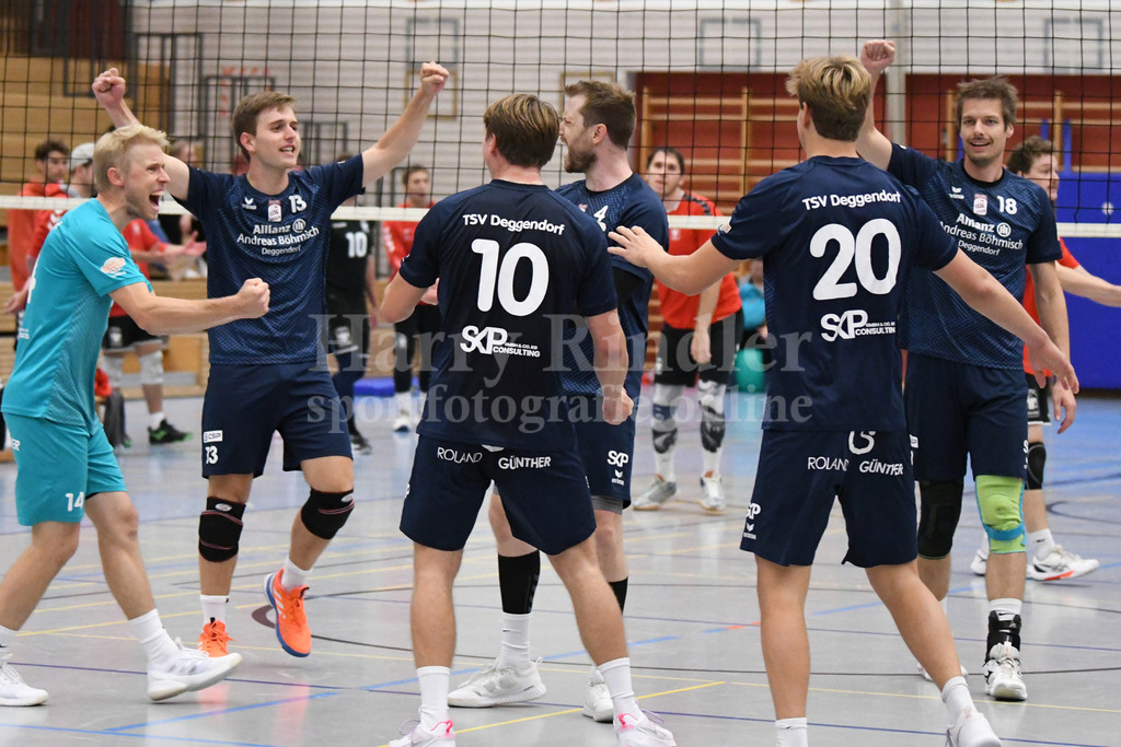 TSV 1861 Deggendorf : MTV München II | Jubel bei Deggendorf - Realisiert mit Pictrs.com