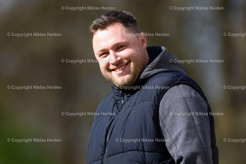 NH_TSVSasel_FCSuederelbe_OberligaHamburg_03042026 | Jan Ramelow (Trainer , TSV Sasel)Fußball I Herren I Gamesright Oberliga Hamburg I Saison 2025-2026  I 18. Spieltag I TSV Sasel - FC Süderelbe I 03.04.2026 I Sportplatz Parkweg