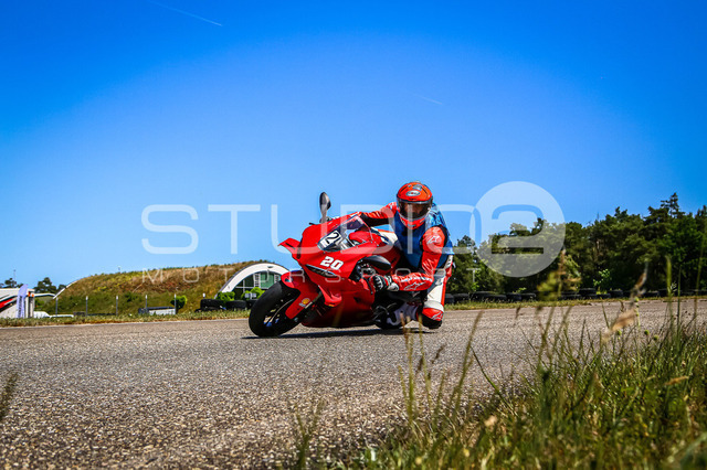 0002-260530DCB-099_2 | Deine Full-Service-Agentur für ✔️Videoproduktionen und ✔️Motorsportfotografie Jetzt Angebot anfragen!