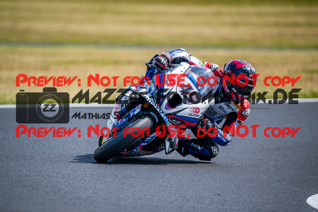MaZZes_FotoMatrix_240719_6007705_7941 | SBK