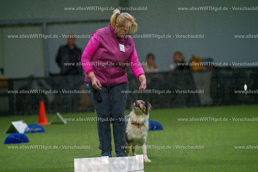 7R504130 | Professionelle Tierfotografie in Mönchengladbach von Daniel Wirth (allesWIRTHgut). Liebevolle & natürliche Bilder von Hunden & Katzen für unvergessliche Erinnerungen.
