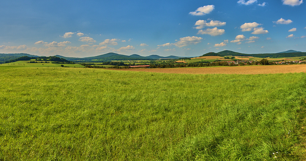 Das hessische Kegelspiel in der Rhön | Fotos als Raumschmuck - Realisiert mit Pictrs.com