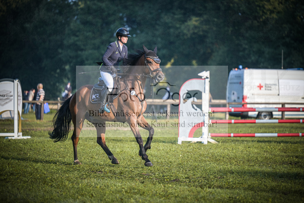 DOS_0154 | Entdecke hochwertige Reitturnierfotos von Foto Oger. Professionell, emotional und authentisch – jetzt Lieblingsmomente im Shop bestellen.Deutschlandweite Turnierfotografie. - Realisiert mit Pictrs.com