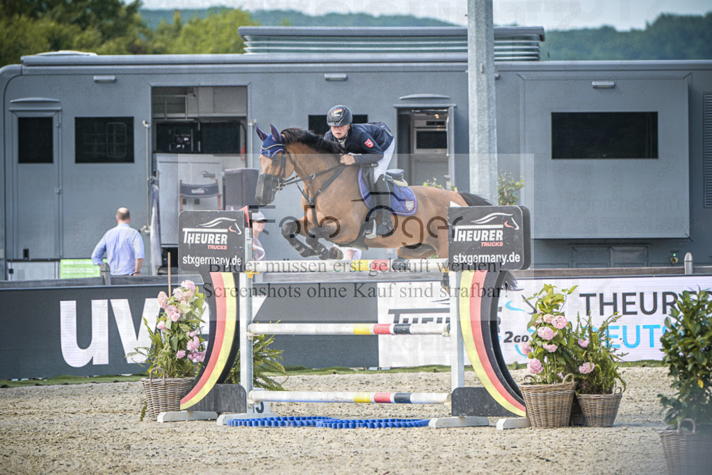 DOS_8165 | Entdecke hochwertige Reitturnierfotos von Foto Oger. Professionell, emotional und authentisch – jetzt Lieblingsmomente im Shop bestellen.Deutschlandweite Turnierfotografie. - Realisiert mit Pictrs.com
