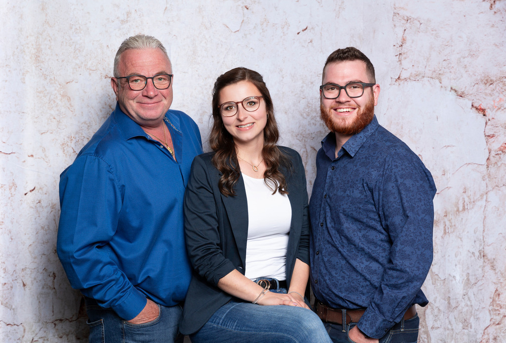 2024-05-01 Shooting_Bewerbungsshooting_240601-0106 | Click and Joy Shop - Realisiert mit Pictrs.com