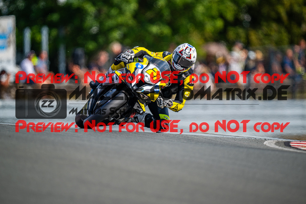 MaZZes_FotoMatrix_240726_6007705_4812 | STK