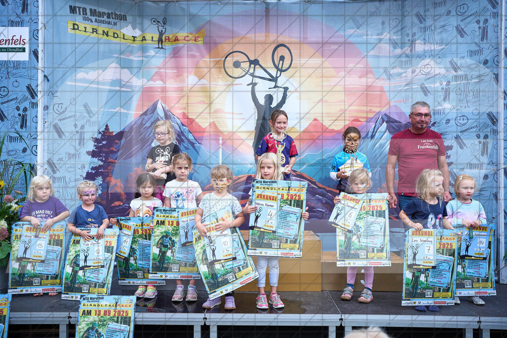 Betriebszentrum Laubenbachmühle, Frankenfels, Österreich - 13. September 2025: Dirndltal Race - Kids Race - SiegerehrungFotograf: Martin Bihounek / martinbihounek.com | 13. September 2025 Betriebszentrum Laubenbachmühle, Frankenfels, Österreich : Dirndltal Race - Kids Race - Siegerehrung •••••Photo by: Martin Bihounek / martinbihounek.comInsta: @martinbihounekcom