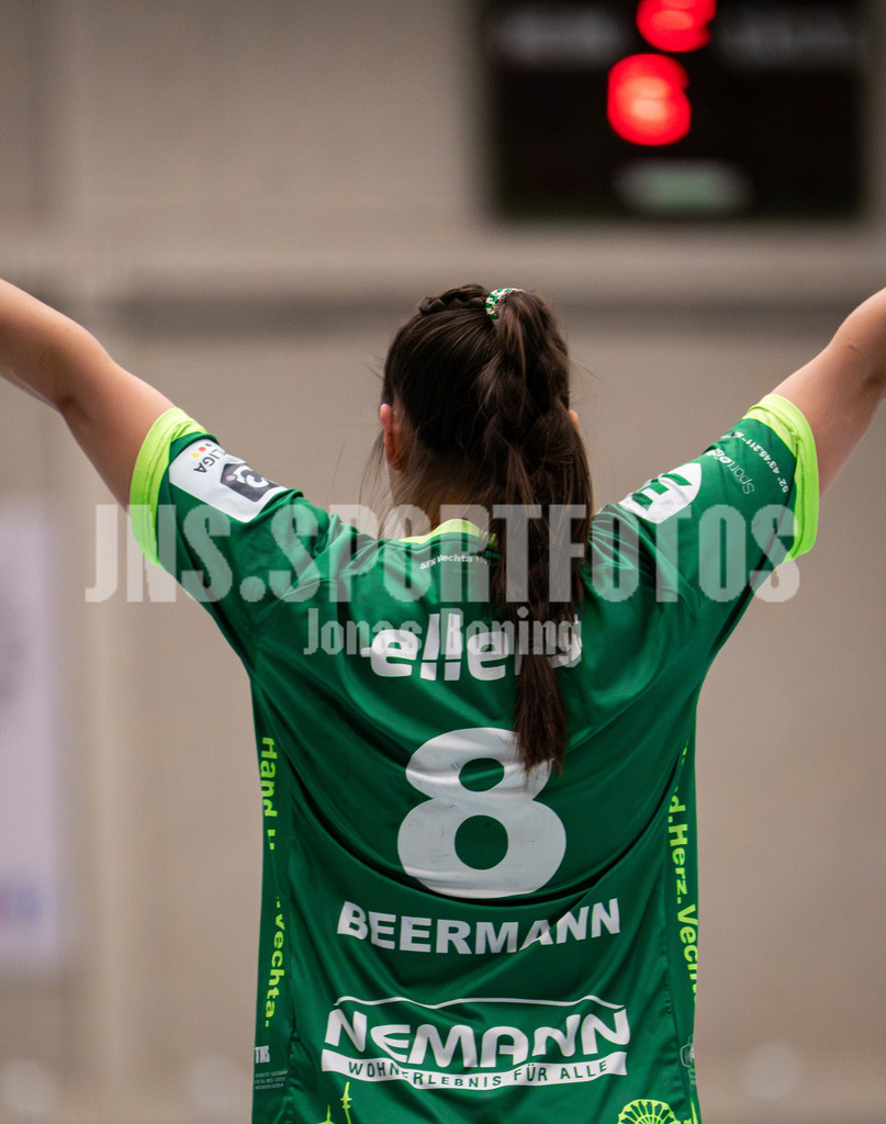 Handball I Frauen I Saison 2025-2026 I 3. Liga Staffel Nord I 13. Spieltag I SC SFN Vechta -Buxtehuder SV II-61 | Theresa Beermann (8, SC SFN Vechta) - Realisiert mit Pictrs.com